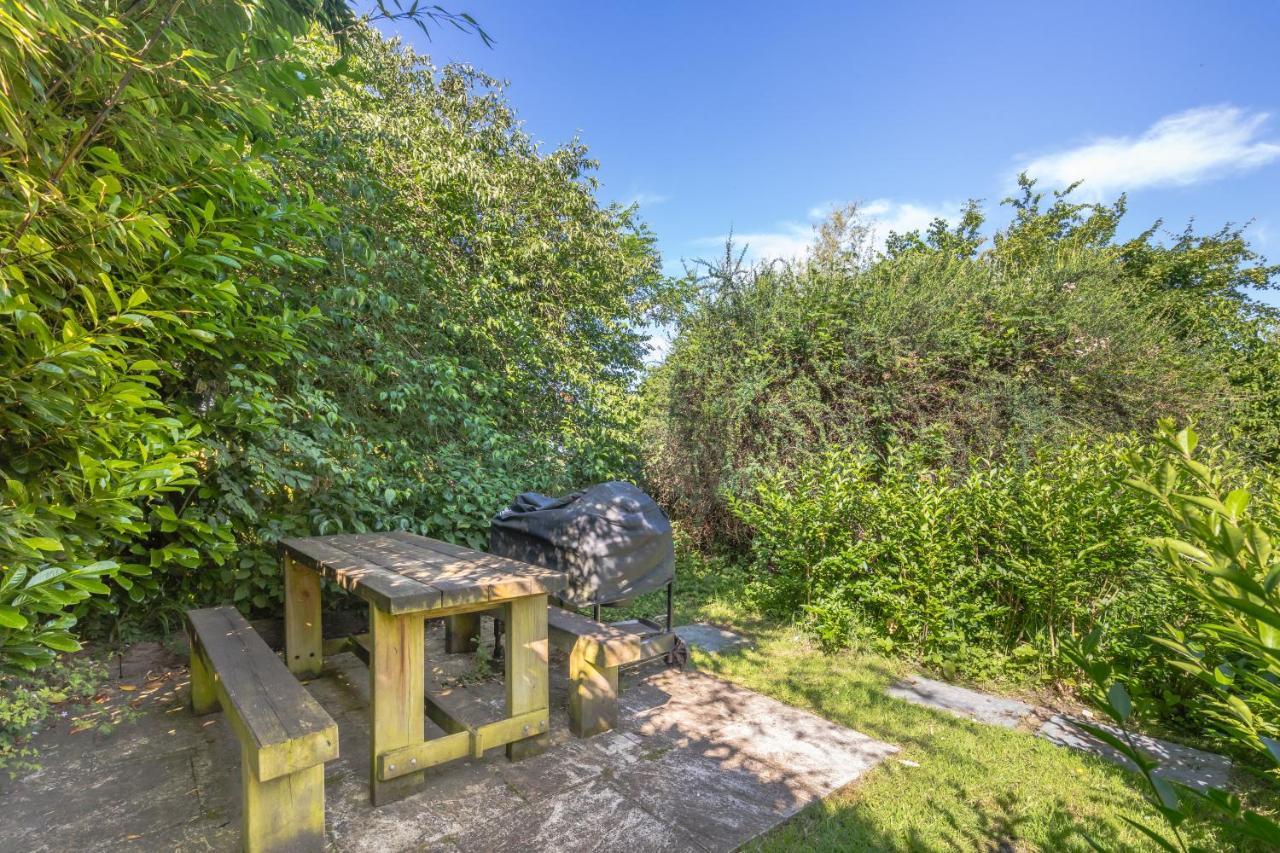 Danny Lodge - Country Cottage Near Brighton By Huluki Sussex Stays Hurstpierpoint Esterno foto